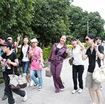 为人类的和谐发展而快乐奋斗