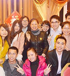 勤奋、快乐、进取、创新、坚持